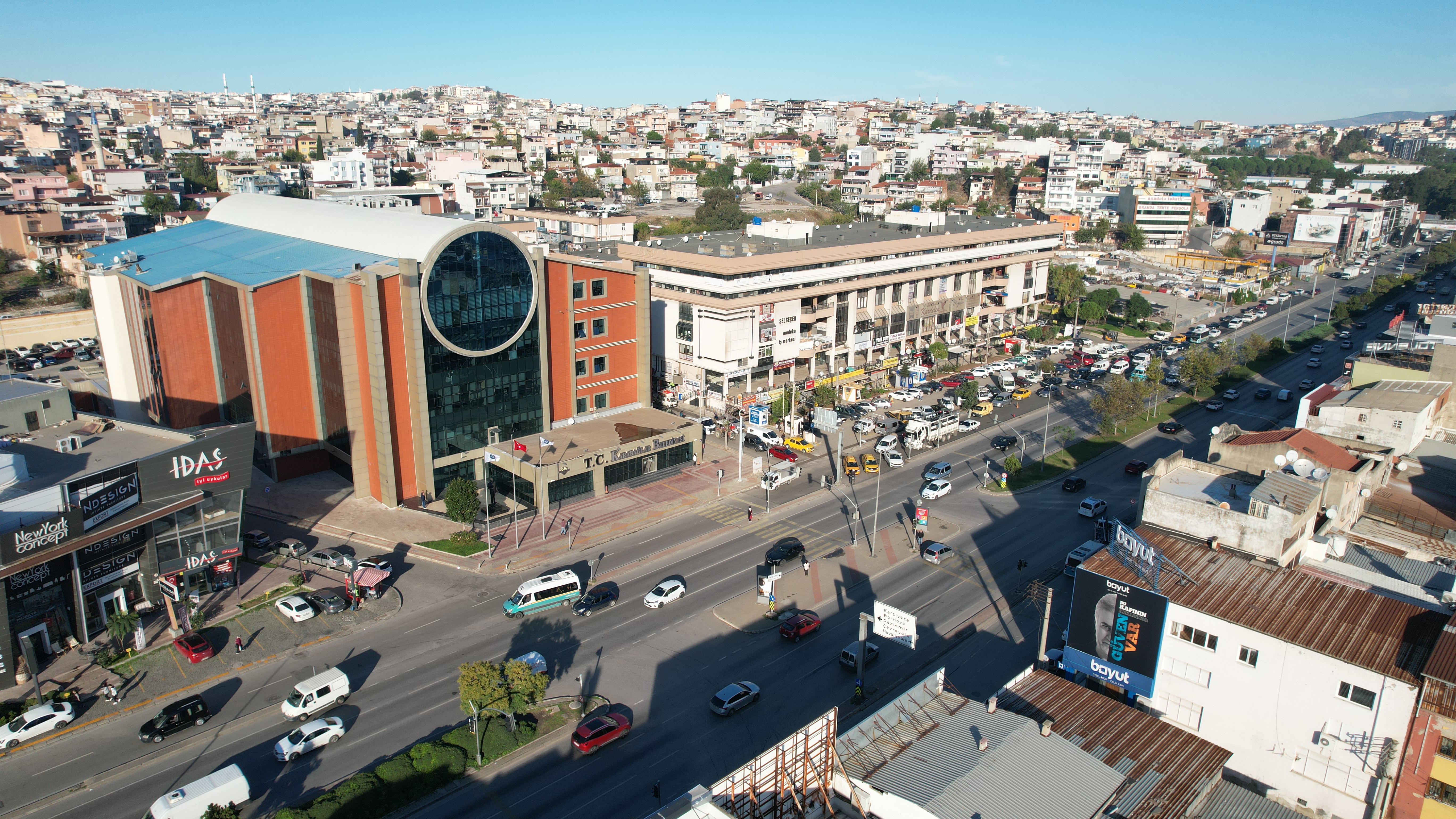 Belediye ana hizmet binası.JPG